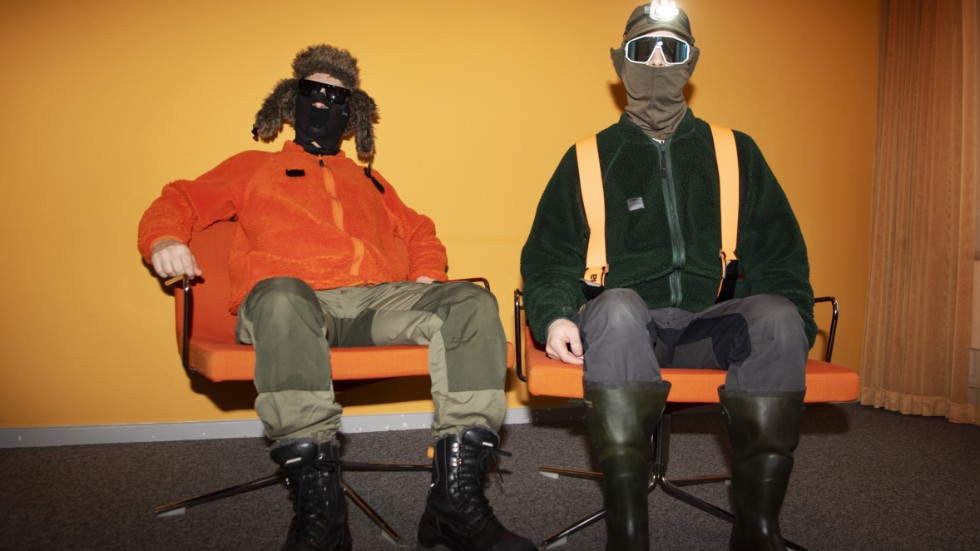 Musikduon Hooja från Gällivare släpper en ny låt på fredag, en låt som redan blivit populär hos fansen.