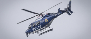 Bilförare sprang från polisen – inte hittad trots helikoptersök