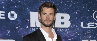 Chris Hemsworth nya jobb: simma med hajar