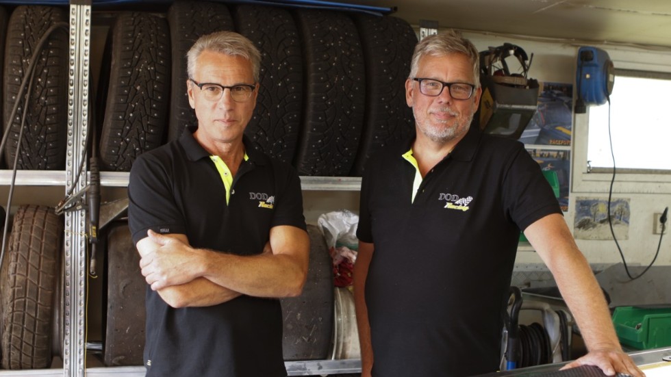 Bröderna Michael och Richard Eriksson fick inte köra många varv i Falkenberg innan växellådan rasade.