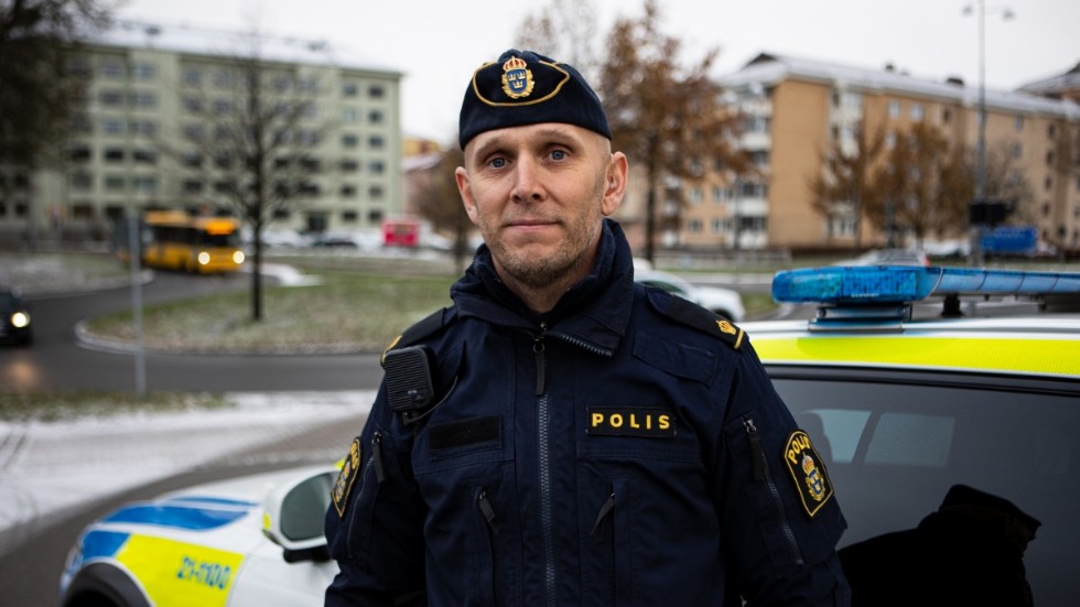Josef Hörnqvist utbildar utryckningsförare vid Uppsalapolisen.