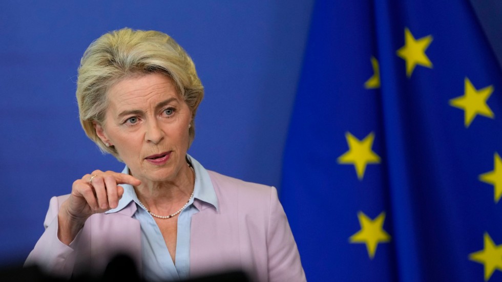 Målet för pristaket för inköp av rysk gas är att skära ned Rysslands inkomster, uppgav kommissionsordförande Ursula von der Leyen när förslagen presenterades.