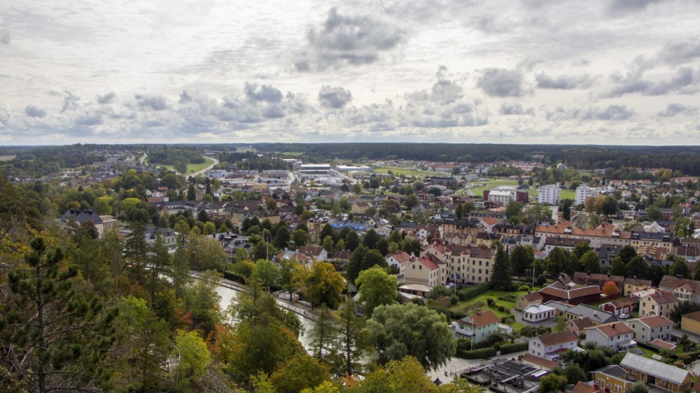 Söderköpingsinitiativet tar för första gången plats i kommunfullmäktige, samtidigt som Landsbygdspartiet oberoende får lämna.