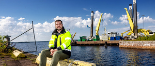 Nu kallas förstärkning till muddringen i Luleå hamn