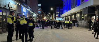 Tumult på Ågatan – flera poliser var på plats