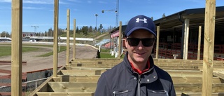 Daniel Davidsson putsar på upplevelsen speedway