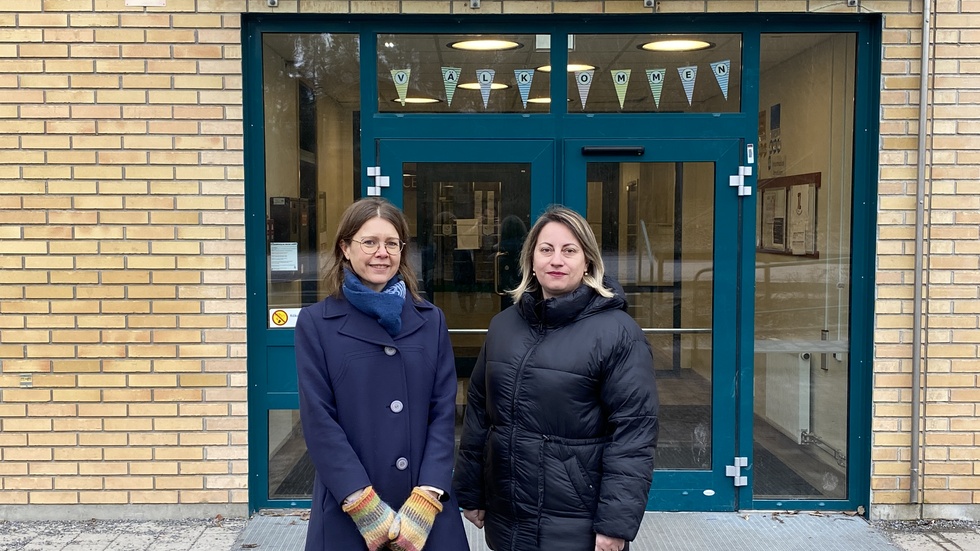 Katarina Nyström och Adisa Limic vill starta en föräldraförening på Stenhammarskolan. "Vi hoppas bli lyssnade på, att vi ska vara en konstruktiv kraft", säger dem.