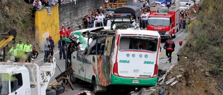 Minst 20 döda i bussolycka i Colombia