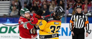 Stängdes inte av – men spelar ändå inte • Rönnberg petar Tomkins – ger Luleå Hockey-floppen chansen