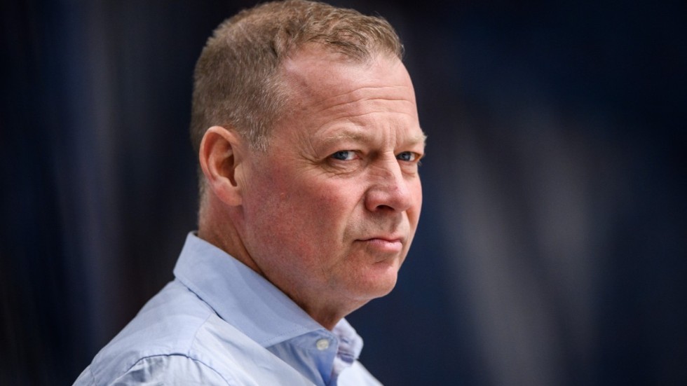Stressen i svensk juniorhockey måste bort. Det menar Henrik Stridh, vill vardags assisterande tränare i Luleå Hockeys SHL-lag. 