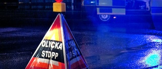 HALT VÄGLAG Två personer voltade med bil