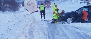 Kvinna skadad i bussolyckan