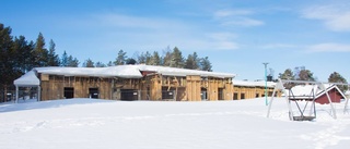 Kommunen river och bygger nytt