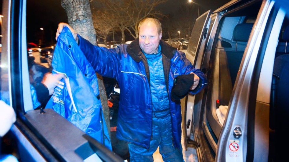Dick Wicksell, här i en tidigare vintertävling. Han och Martin Jansson fastnade i bilköer på Sandvikens rallyvägar.