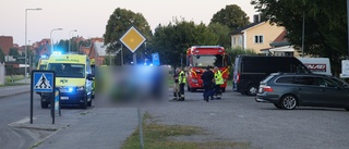 Polis, ambulans och räddningstjänst hjälpte person