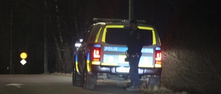 Stor polisinsats i Björklinge – person hittades skadad