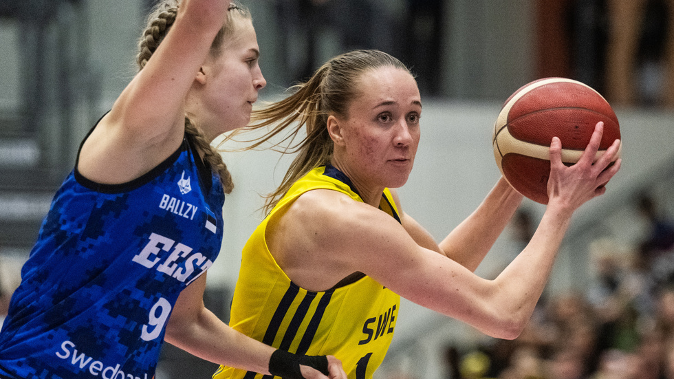 Sofia Persson fick chansen i landslaget och tog den. Luleåspelaren hyllades efter Sveriges seger i EM-kvalet mot Estland. 