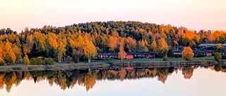 Läsarbild: Spegelblankt på Skurholmsfjärden