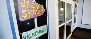 Tre åtalade efter skolkonkurs