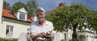 Liraren som spelar golf och dansar