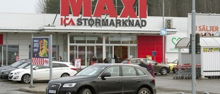 Tjuvliga greps vid Ica-butik i Nyköping – hade bilarna fulla med stöldgods