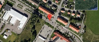 Stopp på väg 53 på grund av trafikolycka med flera fordon