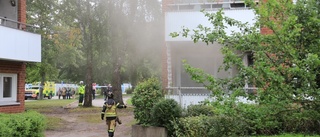 Brand med stor rökutveckling i flerfamiljshus 