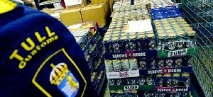 Kräver ersättning för beslagtagen alkohol