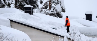 Tiggare hjälper till med snöskottning