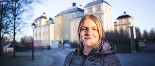 Ericsbergs slott satsar publikt ✓Nora, 21, ansvarig ✓Konferenser ✓Boende i flyglarna ✓Guidade turer ✓Får ofta filmförfrågningar