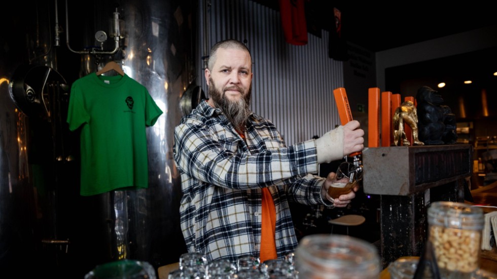 "Det blir lättare när man kan dela på bördan", säger Daniel Ceder på Beer Monkey om krogsamarbetet på Knivsta marknad.