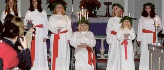 Lucia med kortege