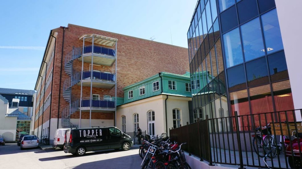 På Försäkringskassans kontor i Västervik finns en nationell enhet som arbetar med bilstöd. Det senaste året har mindre stöd betalats ut efter att ny lagstiftning införts.