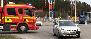 Två bilar inblandade i trafikolycka