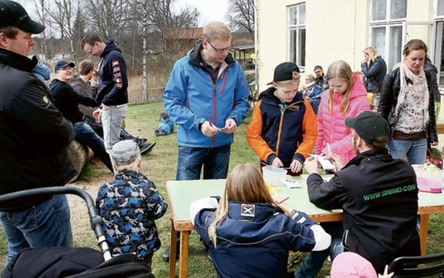 Många som ville gå på tipspromenad.