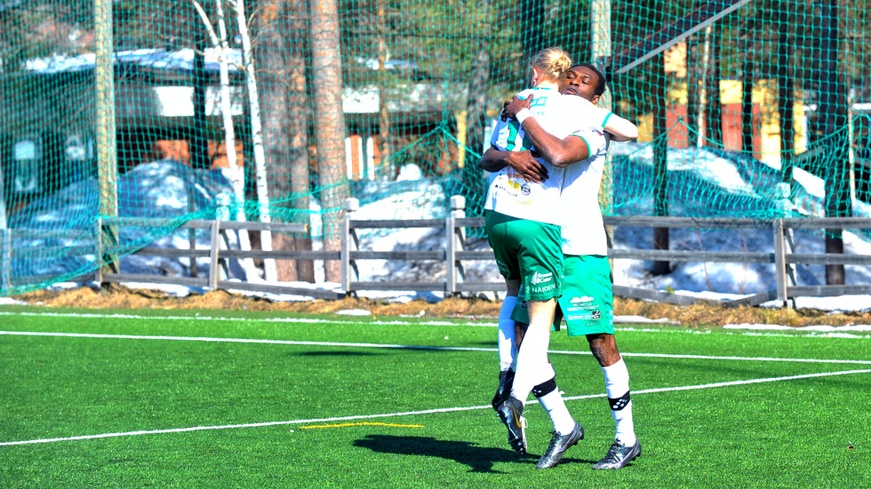 Precious Johnson fortsätter att ösa in mål för Bergnäset. Mot Ytterhogdal stod han för den matchavgörande fullträffen.