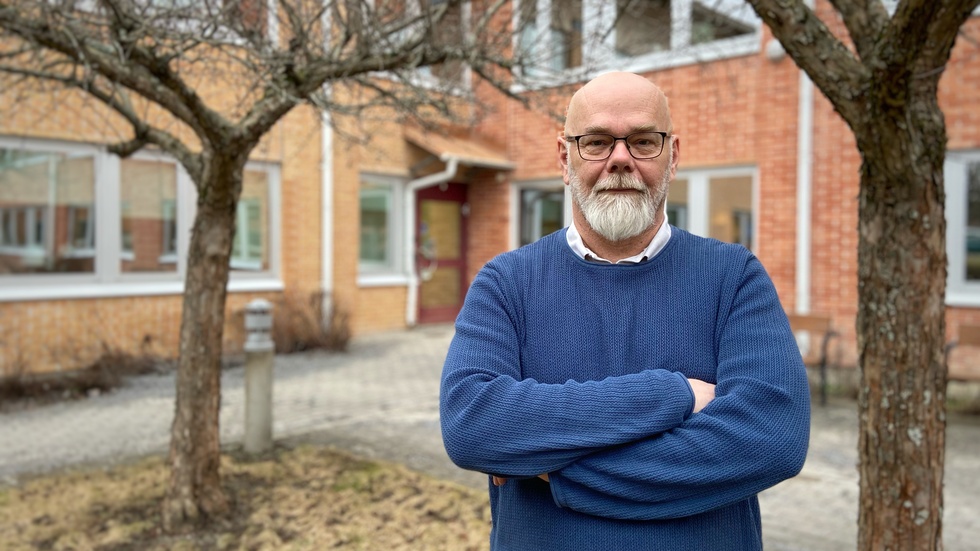 Det är ingen nyhet att resursskolan i Strängnäs hade problem. Strängnäs avgående utbildningschef Tony Lööw kunde ha styrt upp det. Inte med fler möten, utan med riktiga åtgärder, skriver Annarella Hedberg och Peter Rydberg. 