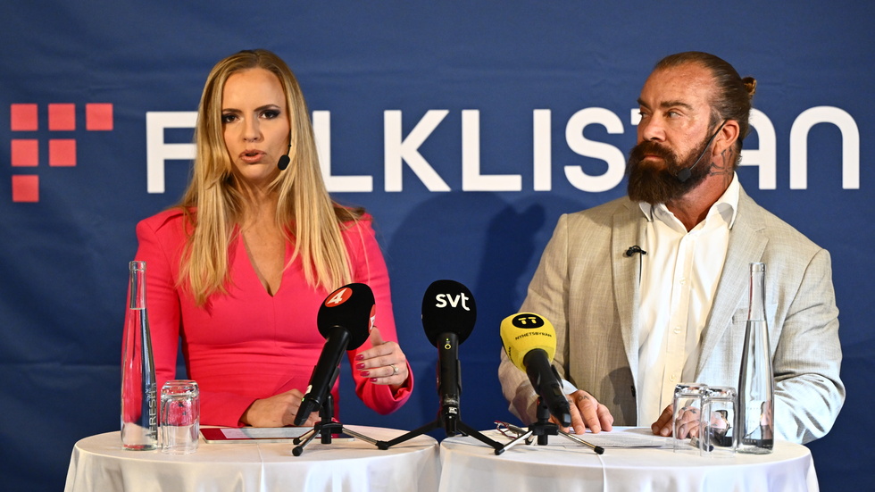 Folklistan med tidigare kristdemokraten Sara Skyttedal och före detta socialdemokratiska politikern Jan Emanuel presenterar de övriga på sin lista.