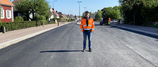 Åter farbart på Östermalmsgatan – men vissa planteringar dröjer