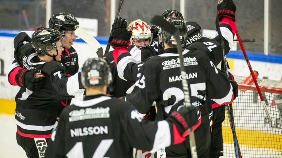 Kalix Hockey gick från att ligga under med 2–1 i början av tredje perioden, till att vinna med 5–4 efter förlängning och få med sig två poäng.