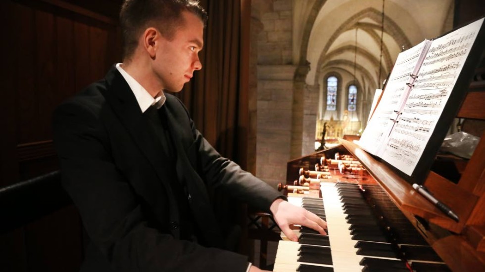 Kevin Lembke var organist vid torsdagens lunchkonsert.