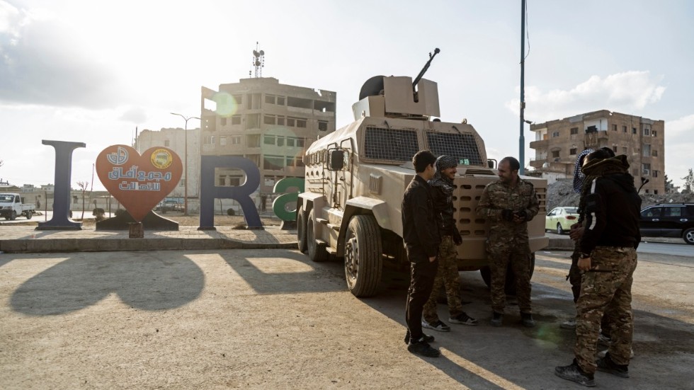 Soldater ur USA-stödda Syriens demokratiska styrkor (SDF) i Raqqa i februari.