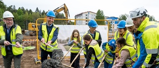 Första spadtaget för Rosendals skola: "Känns fantastiskt att vara igång"