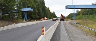 Än dröjer det till blå bron i Skelleftehamn monteras