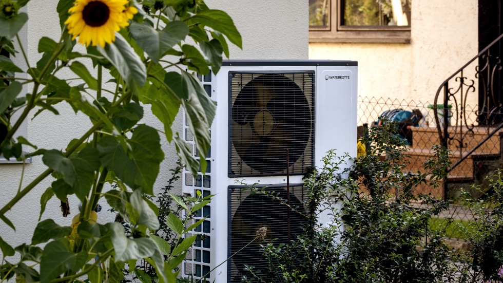 Värmepump installerad i ett hus i Frankfurt. På fredag trädde en ny omstridd uppvärmningslag i kraft i Tyskland.