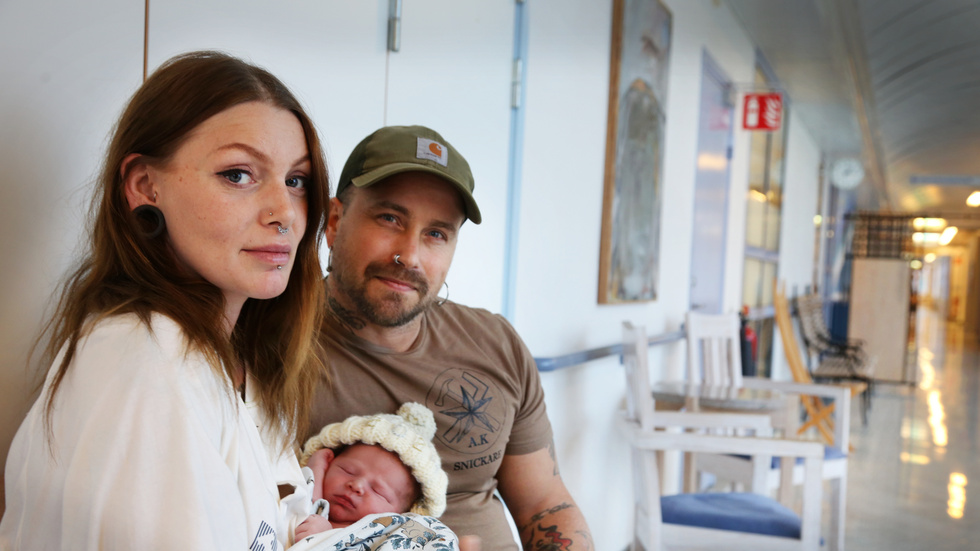 Först ut på det nya året blev en liten pojke. Marie Dahl och Akke Kumlin fick sitt första gemensamma barn klockan 08.07 på tisdagsmorgonen.