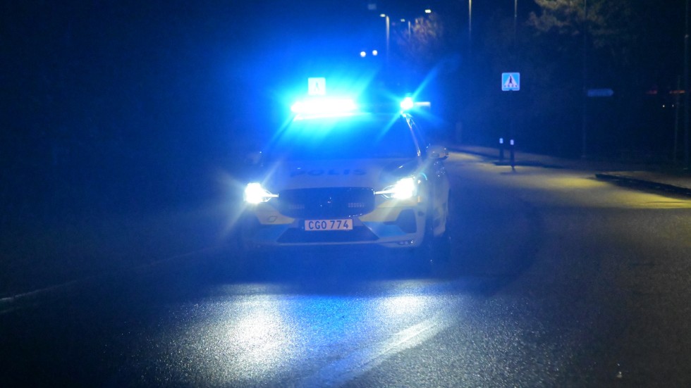 En man greps vid midnatt på E4 efter skottlossning. (arkivbild)