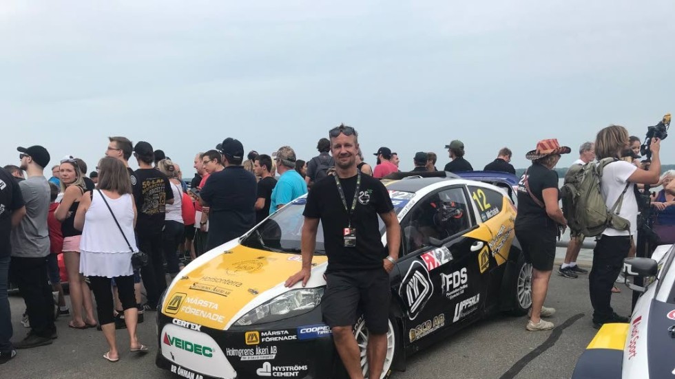Anders Michalak från Almunge är det lokala hoppet vid helgens rallycross i Tierp.