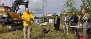 Nu byggs solelanläggningen