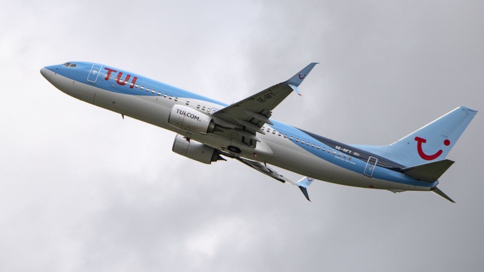 Resebolaget Tuis flyg till Thailand som skulle plocka upp resenärer i Stockholm kolliderade med en bil i Kastrup. Omkring 300 personer drabbas av försening. Arkivbild.